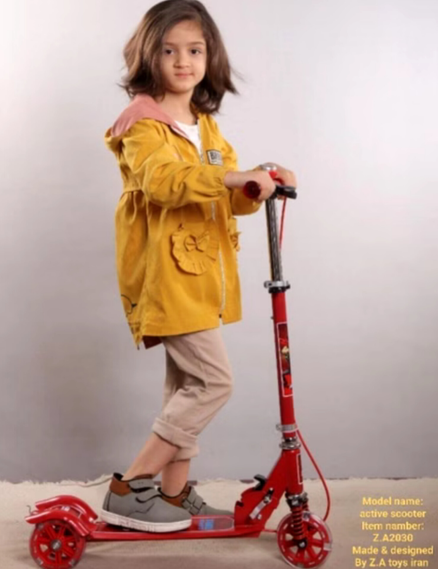 اسکوتر تاشو مناسب ۳ تا ۱۲ سال چراغدار جنس درجه یک